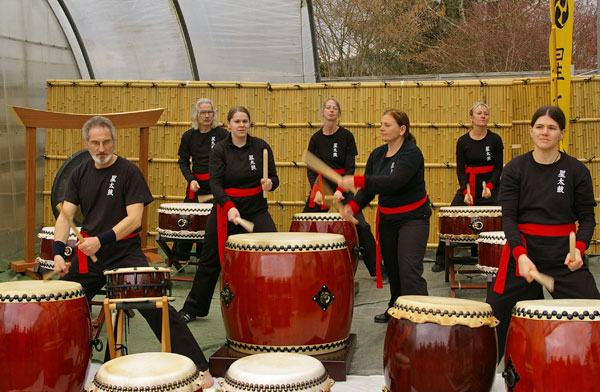 Japanische Trommelgruppe Hoshidaiko auf der Hai Yama Ten 2012